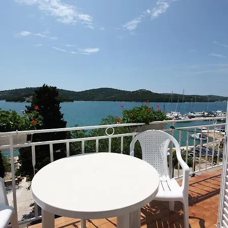5141b Vodice